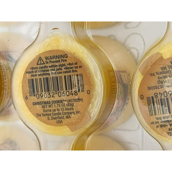 18 Yankee Candle Christmas Cookie Votive Candle lot, Original Packaging, New - Picture 4 of 6